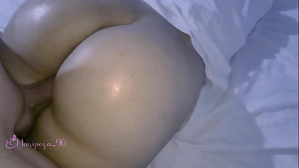 Compartiendo cama con mi mejor amigo