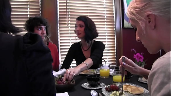 Hot Lesbians Love Bondage